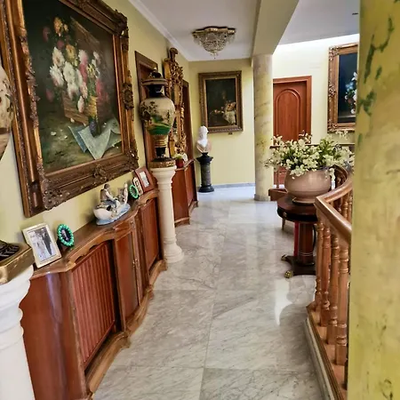 Spacious House With Pool And Garden In Congosto Holiday home
